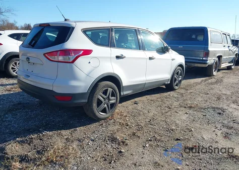 2014 Ford Escape S из США, поврежденный, VIN 1FMCU0F77EUC90366